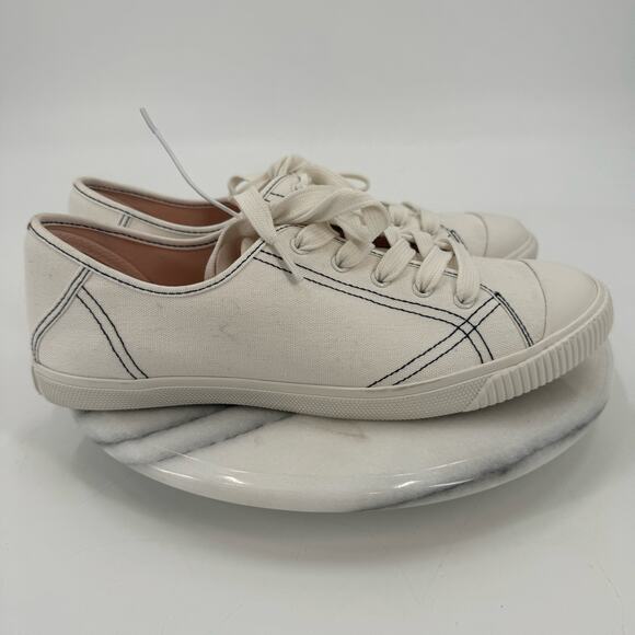 kate spade Shoes - NWOT Kate Spade white tommi sneakers